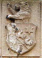 Wappen über dem Türstock